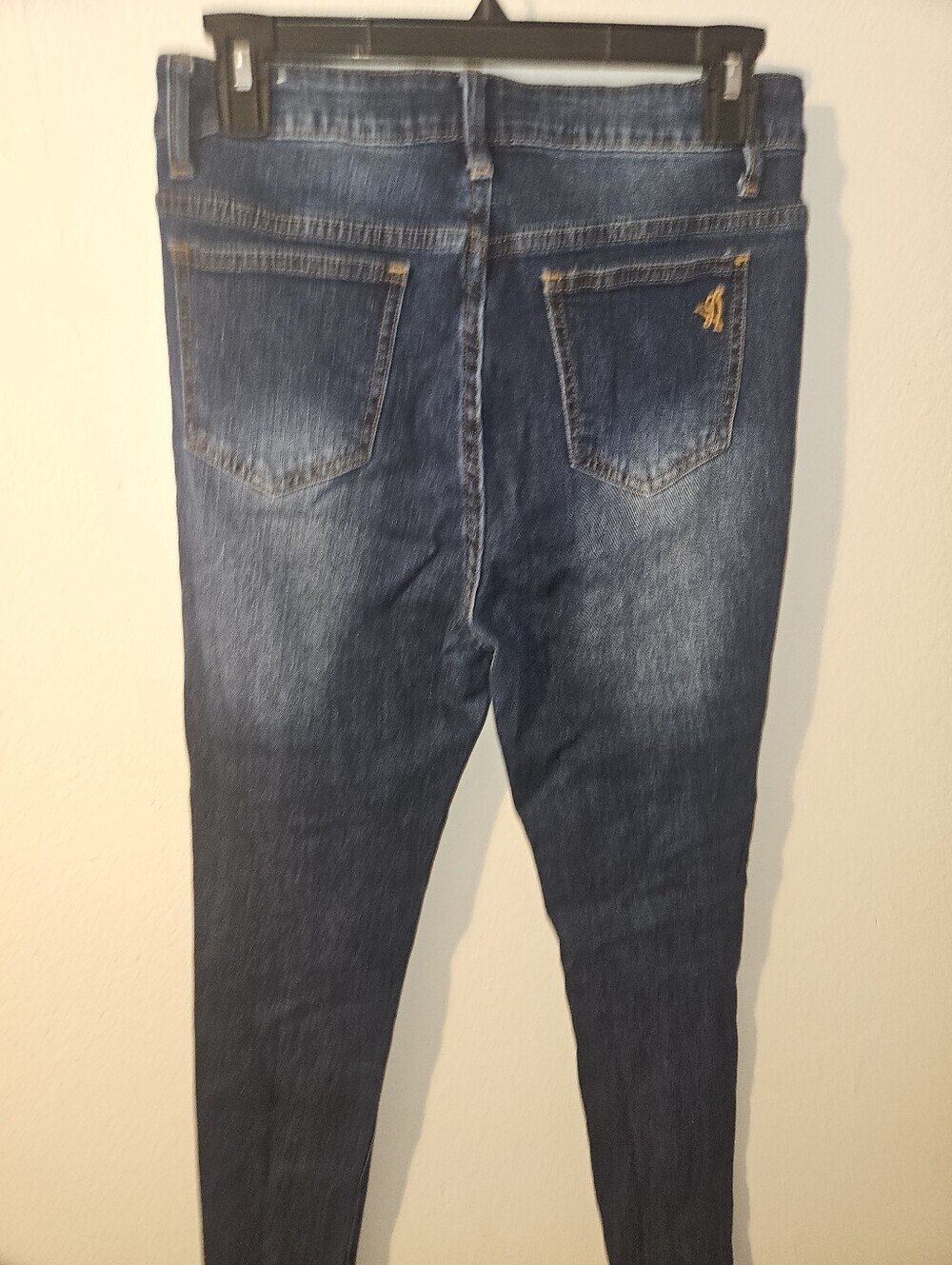 V.I.P. Jeans Womans Distressed Jeans Size 9/10 - Picture 9 of 10